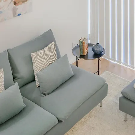 Elegant Retreat Apartment Porto