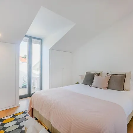 Elegant Retreat *