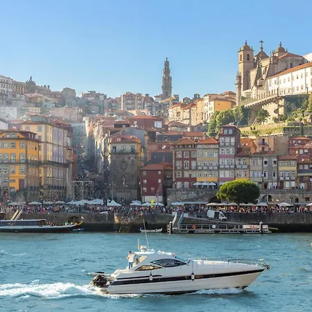 Elegant Retreat Appartamento Oporto