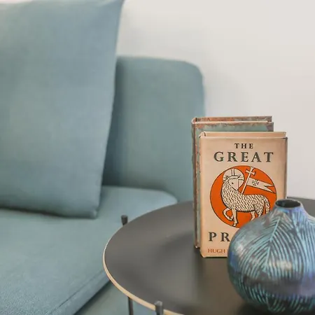 Elegant Retreat Oporto