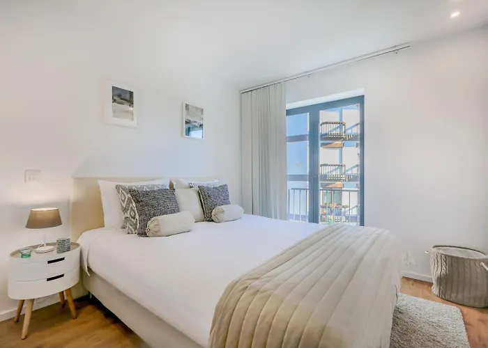 Elegant Retreat Porto