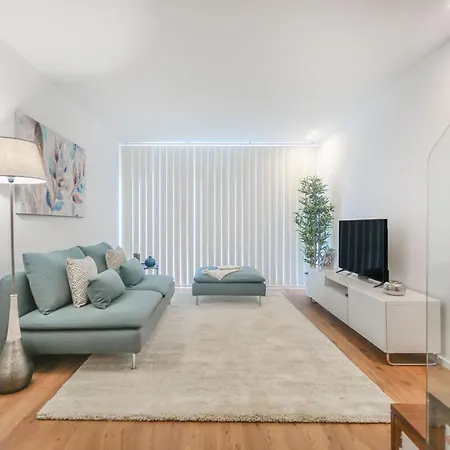 Elegant Retreat Apartment *
