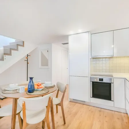 Apartment Elegant Retreat Porto